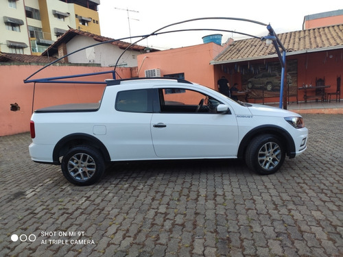 Volkswagen Saveiro 2018 1.6 Robust Cab. Dupla Total Flex 2p