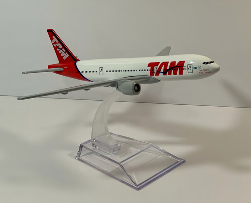 Boeing 777-300 Er Tam 1:400 (16cm)