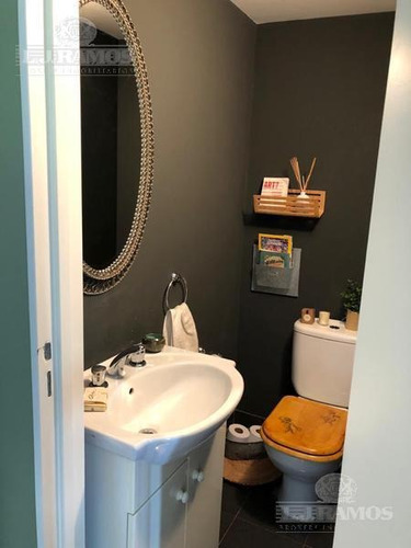 Impecable Y Moderno Departamento En Duplex En San Isidro.