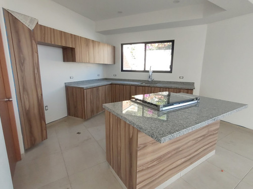 Casa Minimalista Nueva En Lomas Tetela, Cuernavaca Morelos.