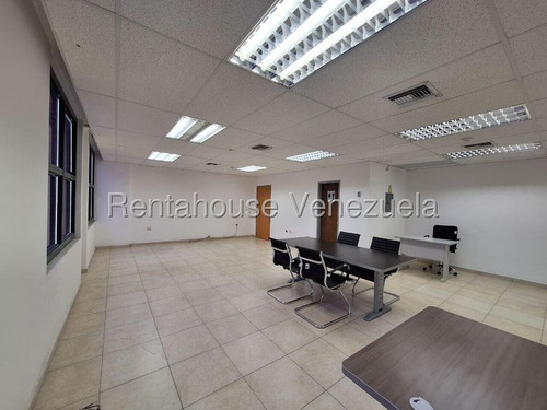 Valeria Chong Oficina Alquiler Barquisimeto Lara Zona Este Oportunidad Residencial Economico Código Inmobiliaria Rent-a-house 25-18447
