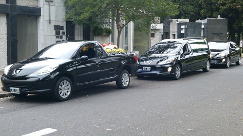 Imagen 10 de 15 de Coche Funebre Peugeot 408 Hdi