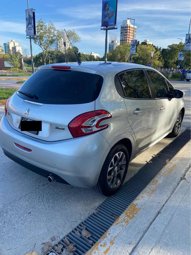 Peugeot 208 1.6 Allure 2013
