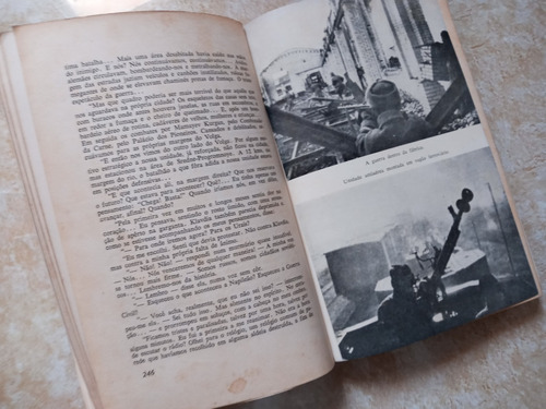Livro - A Batalha De Stalingrado (Usado)