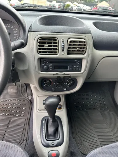 Nissan Platina 1.6 A At