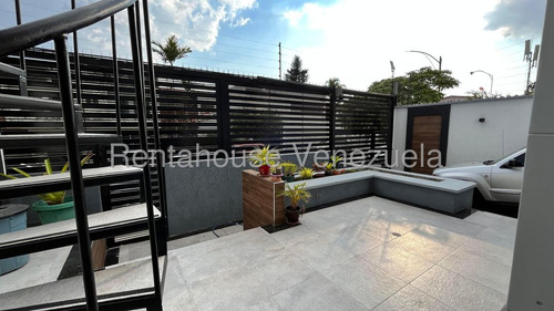 Casa En Venta En Campo Claro 3 Niveles Caracas Angela Tochon