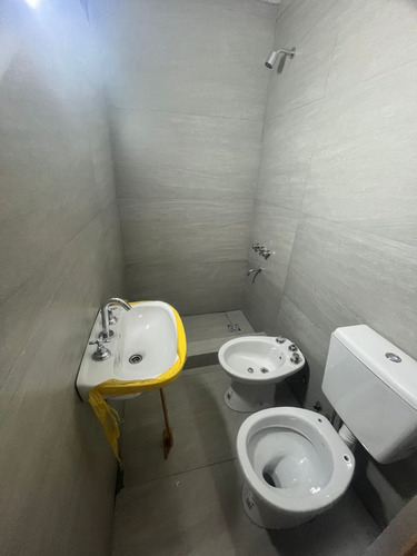 Local Comercial De 28 M2 En Alquiler En Villa Lugano