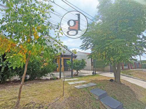 Casa Con Jardín Y Piscina Climatizada En Venta, 3 Dormitorios, Parque Rodó, San José De Mayo