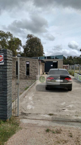 Venta De Excepcional Local Comercial En Las Toscas