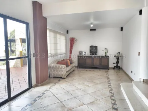 Casa En Venta 23-13961