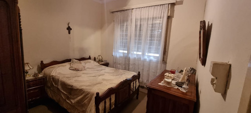 Venta Palomar Centro Chalet 4 Amb 2 Baños Lote 537m2 F: 9518