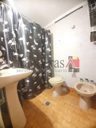 Imagen 12 de 13 de Departamento 2 Amb. - Con Cochera - Todos Los Servicios!