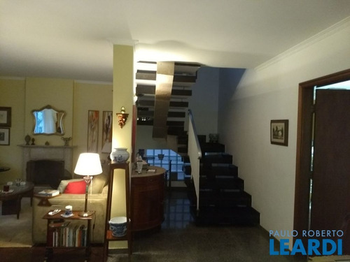 Imagem 2 de 9 de Casa Assobradada - Vila Mariana - Sp - 539821