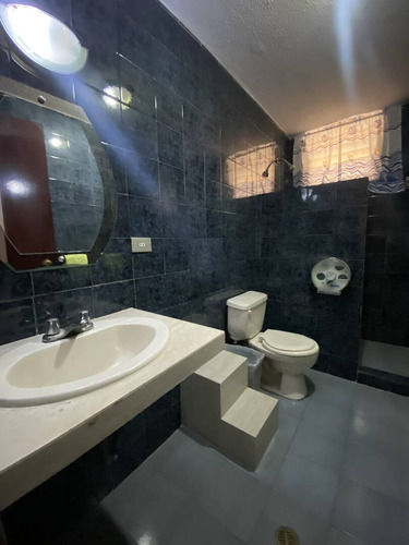 Hotel En Venta Con Fondo De Comercio Equipado En Valencia Ap
