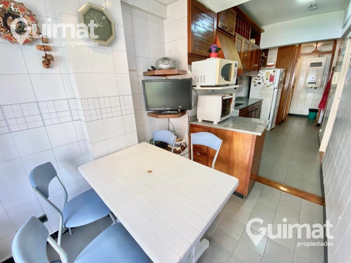 Imagen 18 de 30 de 120m2 Excelente Piso De 4 Ambientes Con Cochera Y Balcon Al Frente