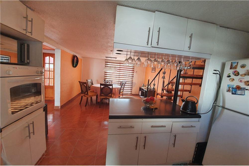 Imagen 11 de 24 de Hermosa Casa Renovada Y Luminosa