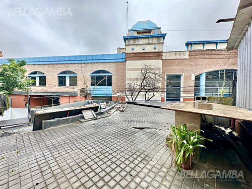Oficina Venta Olivos 200m2 100% Remodelada