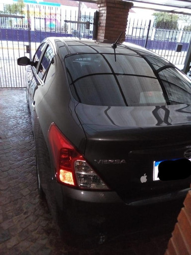 Nissan Versa Advance At 2017 25.000 Km