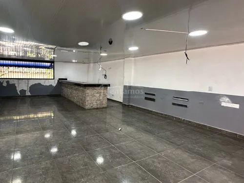 Local En Arriendo En Exposiciones. Cod A11297