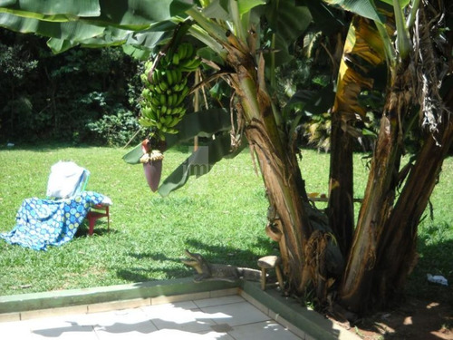 Imagem 14 de 15 de Residência Em Condominio A 1 Km Do The Square E D. Deôla,9.000 M, Quadra De Tenis E Piscina. - Gv13613