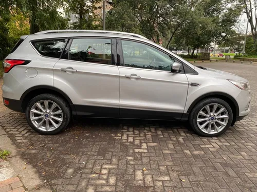 Ford Escape 2.0 Titanium