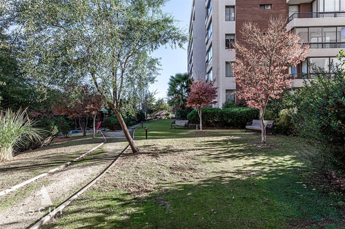 Departamento En Venta De 3 Dorm. En Lo Barnechea