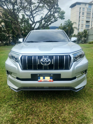 Imagen 2 de 17 de Toyota Land Cruiser Prado Vx.r V6 4.0 2-1