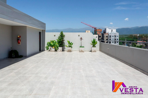 Venta Departamento De Categoria 1 Piso Con Cochera