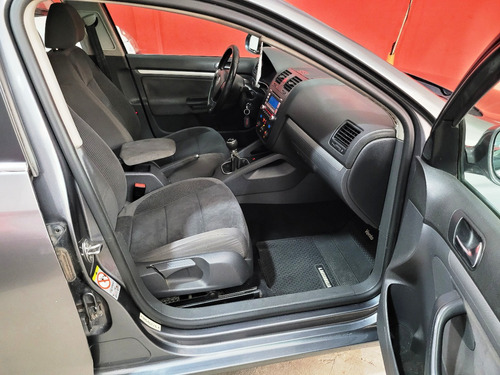 Imagen 13 de 18 de Volkswagen Vento 2.5 Advance Full Full Excelente Unidad!!!