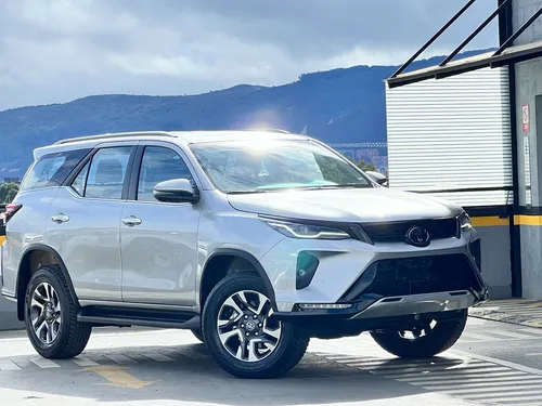 Toyota Fortuner 2.8 Diesel Srv 4X4 At