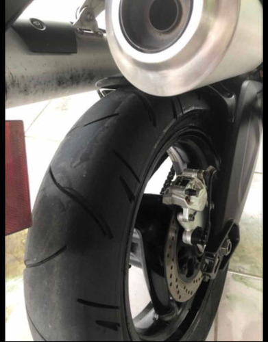 Imagem 8 de 9 de Ducati Monster 696