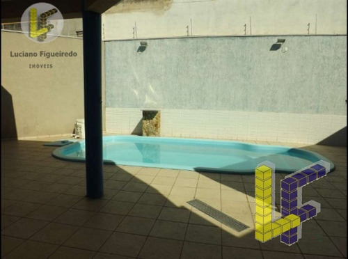 Casa Assobradada Com Piscina - Bairro Santa Maria - 15613