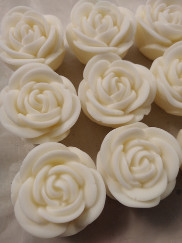 Jabones De Flores Para Souvenirs X 15 Pimpollos De Rosas