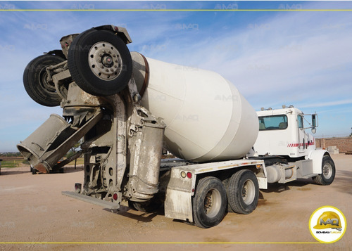 Imagen 3 de 12 de Camion Revolvedora De Concreto Peterbilt 10.5 Yd 2004