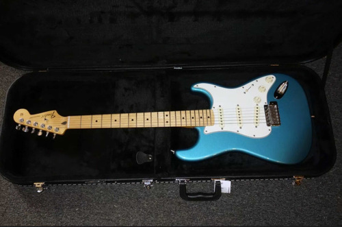 Fender Stratocaster Mim Con Varios Upgrades Y Hard Case (Usado)