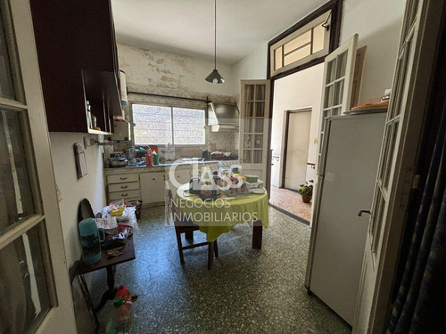 Venta Casa Esquina 2 Dorm, 2 Baños, Gran Terreno, Paso Molino