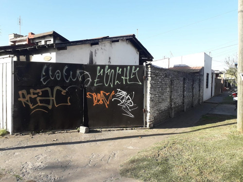 Imagen 5 de 8 de Casa Con Departamento A Reciclar Excelente Oportunidad!!!!