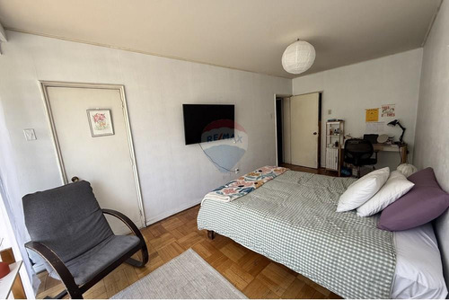 Hogar Espacioso En Centro Histórico De Santiago