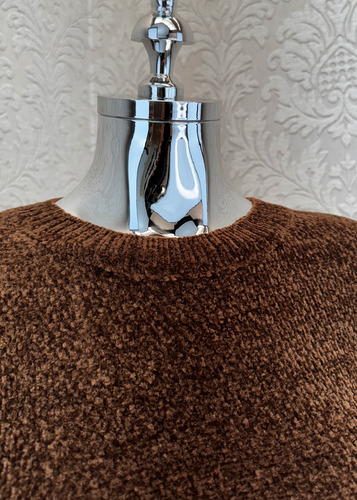 Sueter Cerrado Tejido Chenilla Extra Suave Cuello Redondo