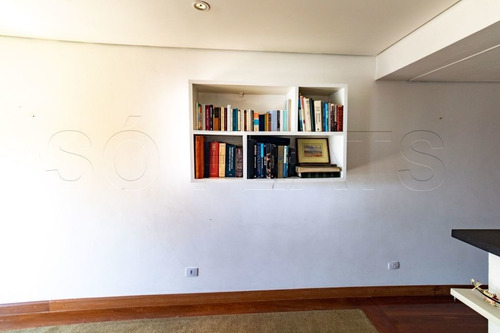 Flat No Itaim Bibi Alto Padrão - Sf33867