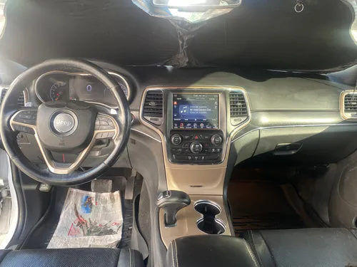 Jeep Grand Cherokee 5.7 Limited Lujo 4x2 Mt
