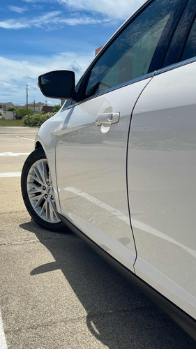 Ford Focus 2.0 Titanium At