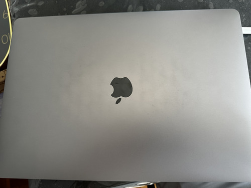 Apple Macbook Pro 2018 15 Excelente Estado Gris