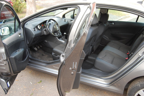 Peugeot 408 2.0 Allure 143cv 2012