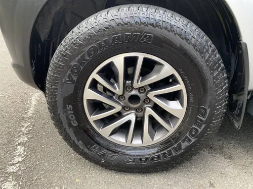 Nissan NP300 Frontier 2.5 Mt 4x2 2019