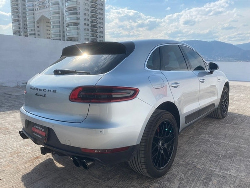 Imagen 2 de 12 de Porsche Macan Turbo Diesel