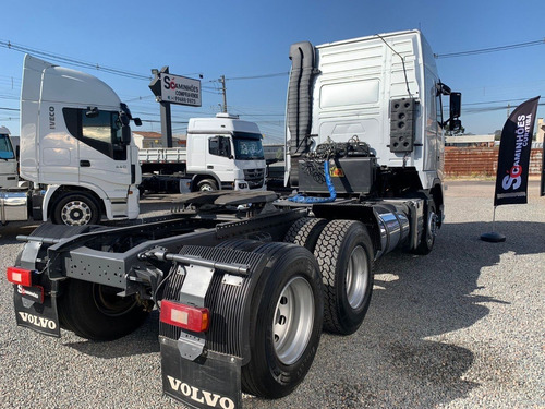 Imagem 10 de 20 de Volvo Fh Globetrotter Ishift 6x2 Unico Dono Impecavel