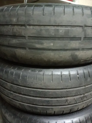 Vendo Pneus Goodyear Usados 4 .