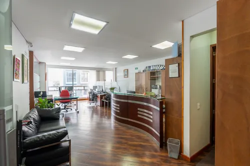 Oficina En Arriendo En La Castellana. Cod A1038737