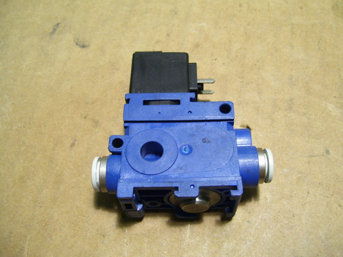 New Rexroth 579006844 3/2 Directional Control Soleno Ccs